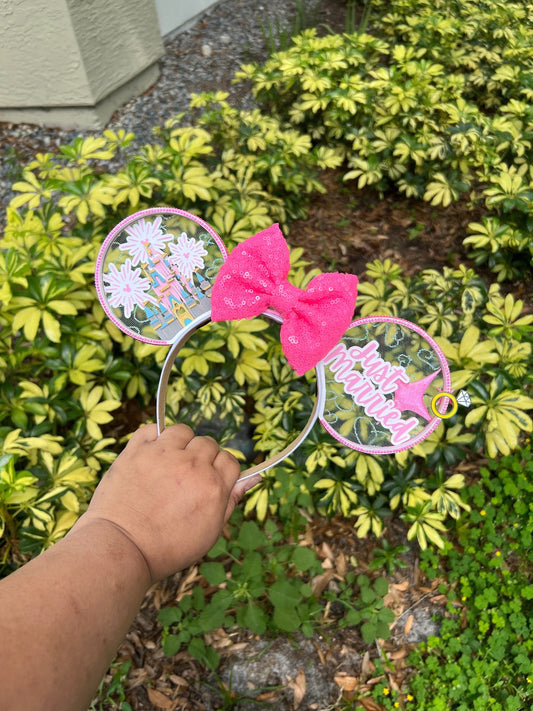Just Married 3d Minnie Ears – Perfect Disney Honeymoon Accessory with Pink Sequin Bow | 3D Printed Ears
